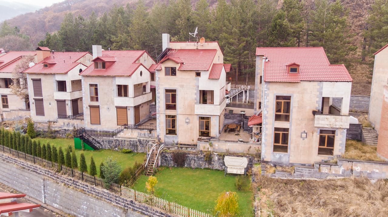 Виллы Provence Villa in Tsakhkadzor Цахкадзор